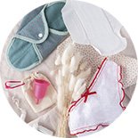 culotte et serviettes hygiéniques lavables vus de haut